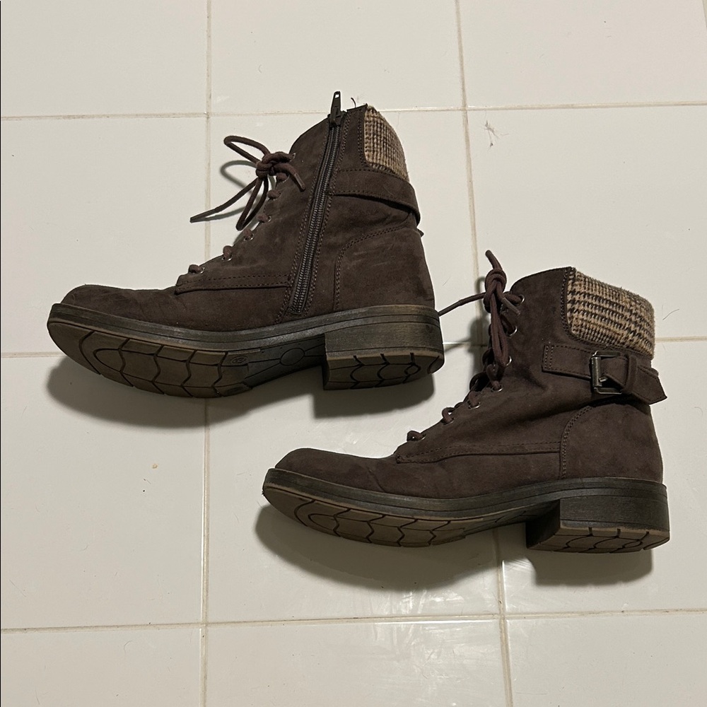 Natural Reflections Chocolate Lace-Up Heeled Boots